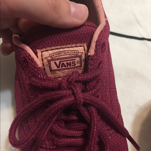 Vans magenta running shoes - Picture 2 of 4